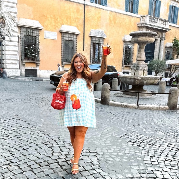 Meet your Posher, Lauren - Picture 15 of 17